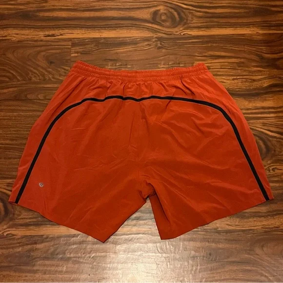 Lululemon Pace Breaker Short Linerless 7" - Picture 2 of 4